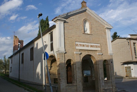 Chiesa della SS. Trinit� a Case di Trento di Giulianova (Te)