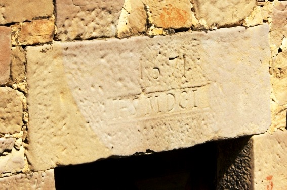 Canili: la casa pi� antica del borgo (data 1671)