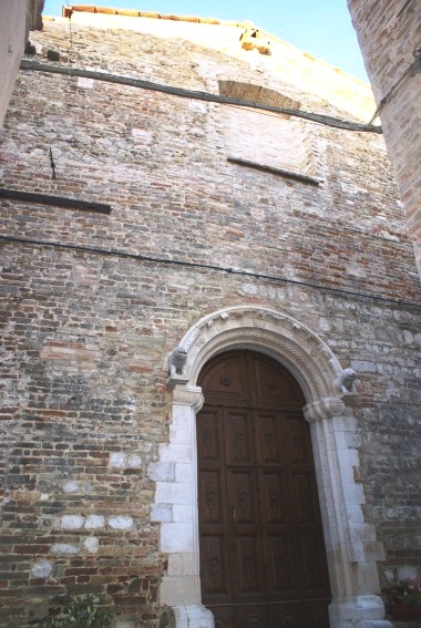 Chiesa dei SS.Pietro e Andrea Apostoli a Castelbasso (Te)