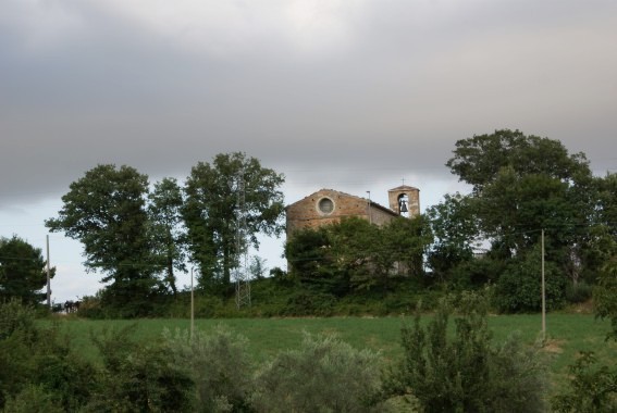 Chiesa di S.Pietro di Azzano a Costumi di Torricella Sicura (Te)