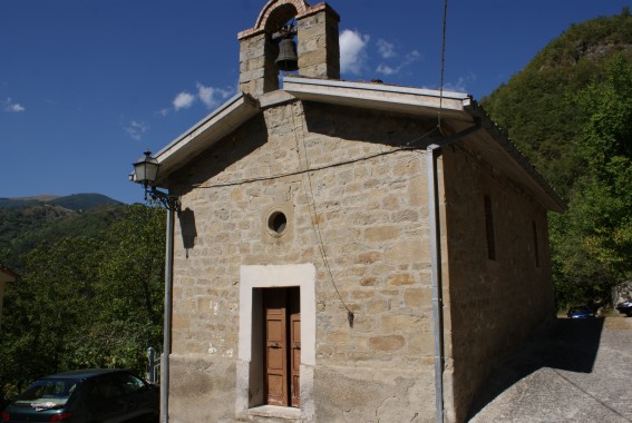 Chiesa della Nativit� di Maria Veergine a Fiume di Rocca S.Maria (Te)