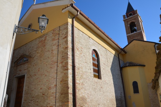 Chiesa di S.Lucia a Poggio Morello di S.Omero (Te)