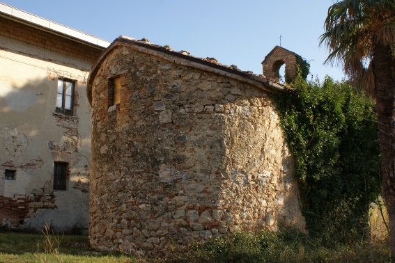 Chiesa di S.Giuseppe (propriet� Lera) a Rocche di Civitella (Te)