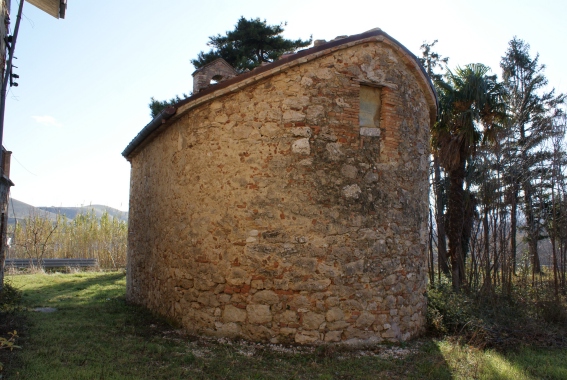 Chiesa di S.Giuseppe (propriet� Lera) a Rocche di Civitella (Te)