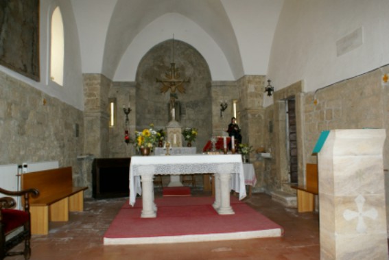 Chiesa di Santa Rufina a Cesano: interno