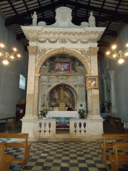 Chiesa della SS. Trinit� a Trinit� di Campli: edicola-santuario
