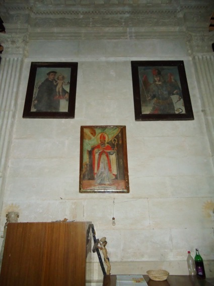 Chiesa della SS. Trinit� a Trinit� di Campli: dipinti con iconografia di santi