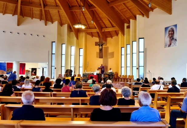 Chiesa della Beata Teresa di Calcutta a Voltarrosto di Roseto degli Abruzzi (Te)